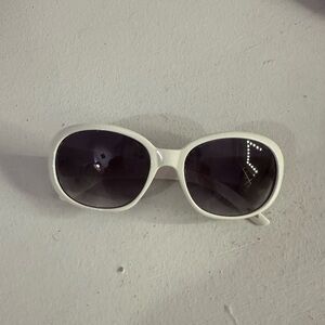 Chic White Sunglasses